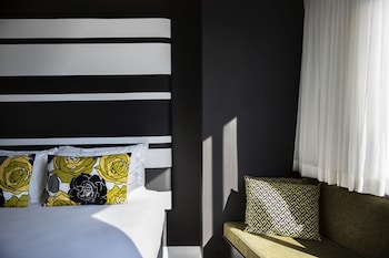Deluxe Room, 2 Queen Beds, Ocean View
