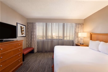 Suite, 1 King Bed, Non Smoking