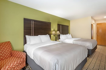 Standard Room, 2 Queen Beds, Non Smoking