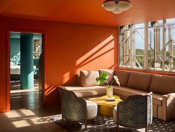 Grand Suite, Accessible, Corner