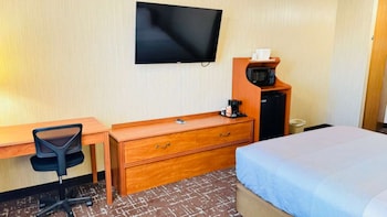 Standard Room, 1 Queen Bed, Non Smoking