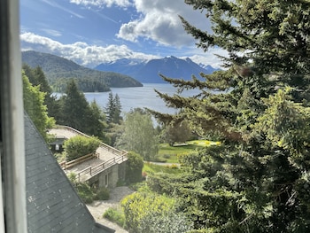 Superior Room, Lake View