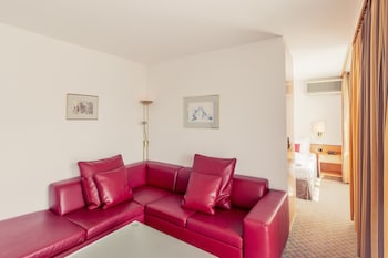 Privilege, Suite, 1 King Bed
