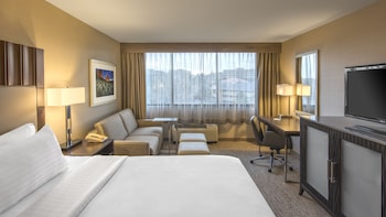 Premium Room, 1 King Bed with Sofa bed