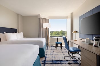 Standard Room, 2 Queen Beds, Accessible (Mobility, Accessible Tub)