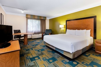 Deluxe Room, 1 King Bed, Non Smoking
