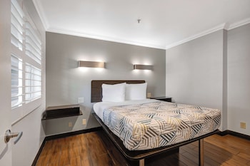 Standard Room, 1 Queen Bed, Non Smoking