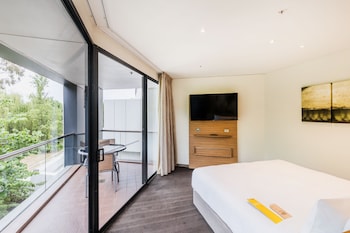 Suite (Diplomatic)