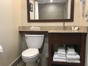 Standard Room, 2 Queen Beds, Non Smoking, River View