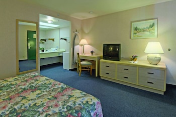 Standard Room, 1 King Bed, Smoking