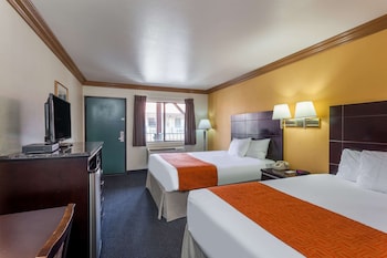 Double Room, 2 Double Beds, Smoking