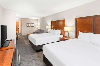 Suite, 2 Queen Beds, Non Smoking (Upgrade)