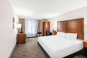 Suite, 1 King Bed, Non Smoking
