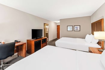 Standard Room, 2 Queen Beds, Non Smoking