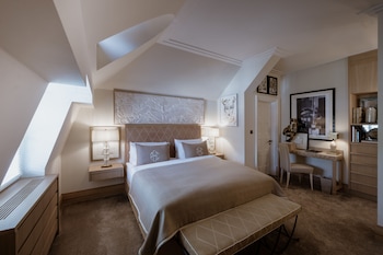 Premium Suite (designed by PATRICK HELLMANN)