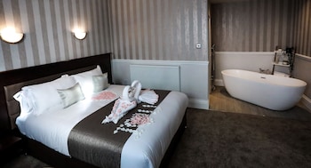 Superior Suite, 1 King Bed