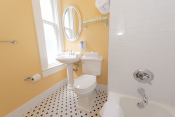 Deluxe Room, 2 Double Beds