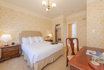 Superior Room, 1 Queen Bed