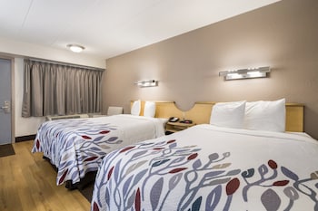 Deluxe Room, 2 Double Beds (Smoke Free)