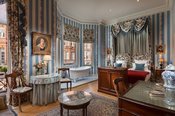 Deluxe Double Room, Balcony, City View