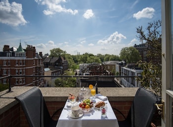 Deluxe Double Room, Balcony, City View