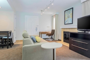 Studio, 1 King Bed with Sofa bed
