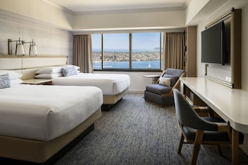 Deluxe Room, 2 Queen Beds, Bay View