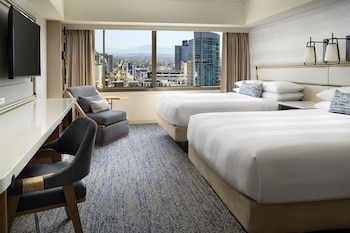 Room, 2 Queen Beds, City View (Hearing Accessible)
