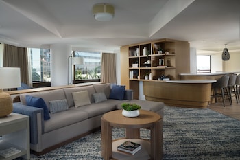 Suite, Balcony