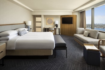 Room, 1 King Bed, Bay View, Corner