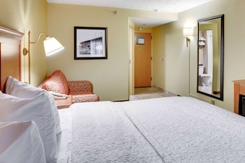Room, 1 Queen Bed, Mobility Accessible, Non Smoking (Roll-In Shower)