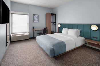 Room, 1 Queen Bed, Mobility Accessible, Non Smoking (Bathtub w/ Grab Bars)