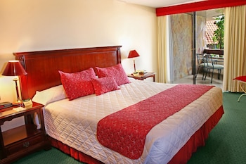 Family Room, 3 Bedrooms