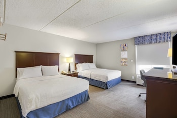 Two Queen Beds, Non-Smoking