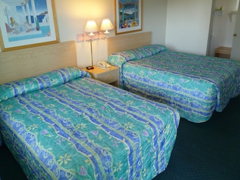 Standard Room, 2 Double Beds