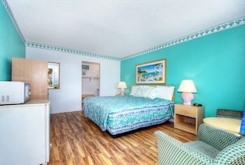 Standard Room, 1 King Bed