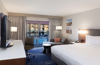 Room, 1 King Bed, Accessible, Bathtub (Mobility)