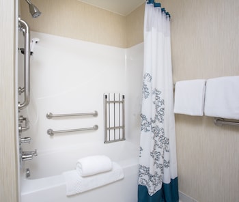 Studio, 1 King Bed with Sofa bed (Mobility/Hearing Accessible, Tub)
