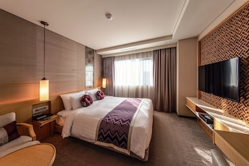 Premier Double Room, Club Lounge Access