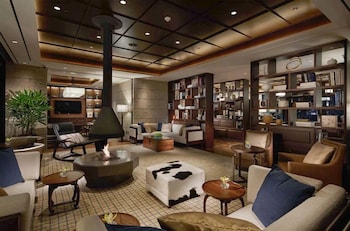 Royal Suite, Club SKY Lounge Access