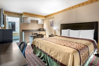 Standard Room, 1 King Bed, Non Smoking