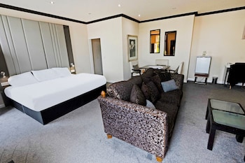 Deluxe Suite (Double)