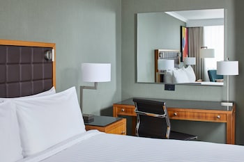 Deluxe Room, 1 Queen Bed