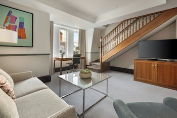 Executive Suite, 1 Double Bed, City View