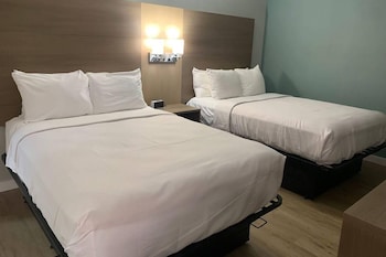 Suite, 2 Double Beds, Non Smoking