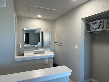 Suite, Multiple Beds, Non Smoking (Efficiency)