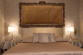 Classic Double Room, Garden View