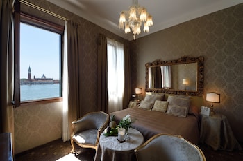 Deluxe Double Room, Lagoon View