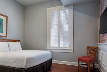 Deluxe Room, 1 Queen Bed