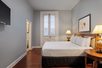 Deluxe Room, 1 King Bed